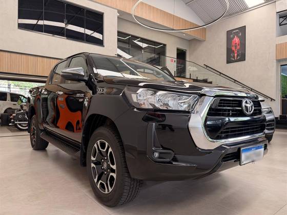 TOYOTA HILUX 2.7 VVT-i FLEX CD SRV 4X4 AUTOMÁTICO